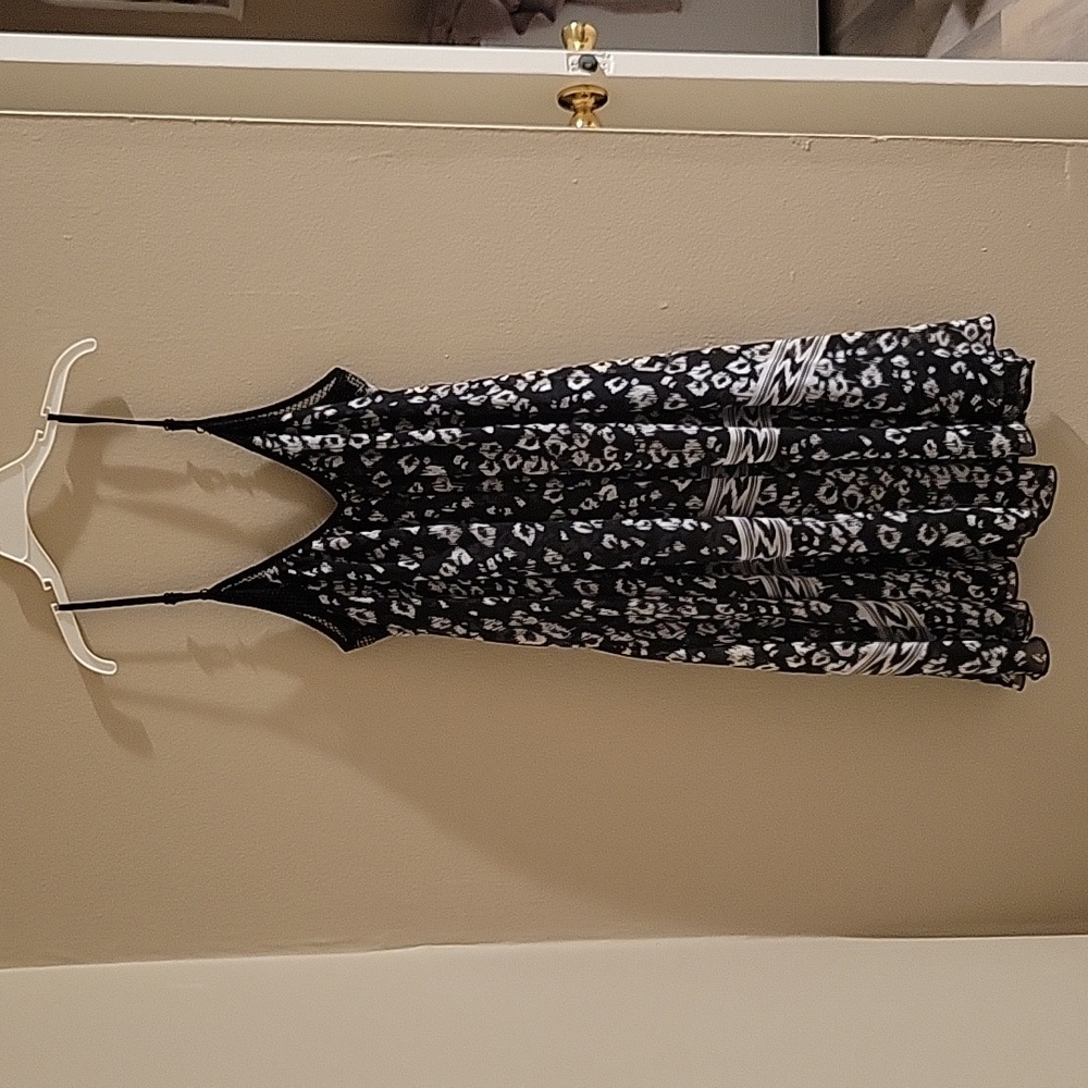 Express, small black/white spotted midi dress